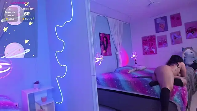 HollyPeach online show from 01-11-26, 04:39