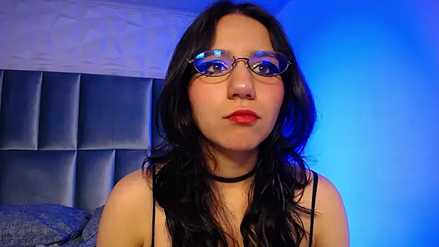 HollyPeach online show from 03-16-26, 07:40