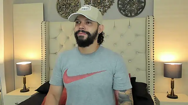 Snapshot of AlukardBig chatting on 11-02-25, 12:18 AlukardBig online show from 11-02-25, 12:18