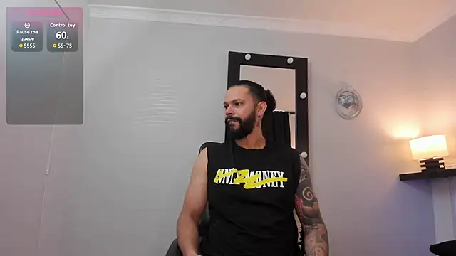 Snapshot of AlukardBig chatting on 11-20-25, 02:06 AlukardBig online show from 11-20-25, 02:06