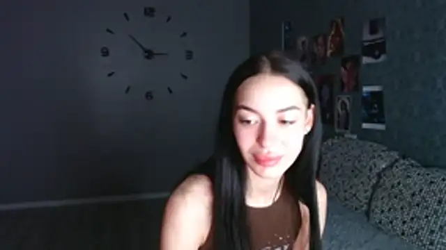 Daphne Darkthorn online show from 10-25-25, 11:54