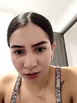 sophia salazar18 online show from 10-19-25, 10:10