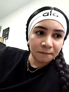 sophia salazar18 online show from 10-23-25, 08:29