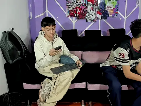 heyy noah11 online show from 02-16-26, 01:40