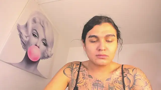 BiancaValentinna online show from 11-12-25, 06:52