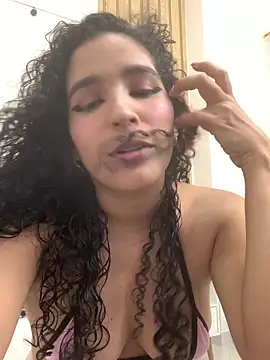 Belindamuller online show from 11-13-25, 03:49