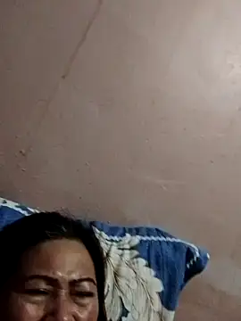 Snapshot of merr_ann123 chatting on 10-26-25, 01:28 merr ann123 online show from 10-26-25, 01:28