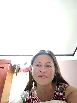 Snapshot of merr_ann123 chatting on 10-28-25, 05:33 merr ann123 online show from 10-28-25, 05:33