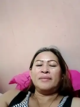 Snapshot of merr_ann123 chatting on 11-02-25, 05:54 merr ann123 online show from 11-02-25, 05:54