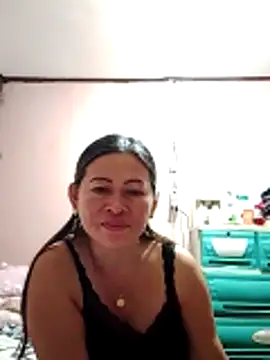 Snapshot of merr_ann123 chatting on 11-15-25, 09:06 merr ann123 online show from 11-15-25, 09:06