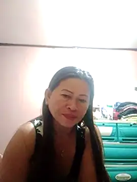 Snapshot of merr_ann123 chatting on 11-16-25, 02:33 merr ann123 online show from 11-16-25, 02:33