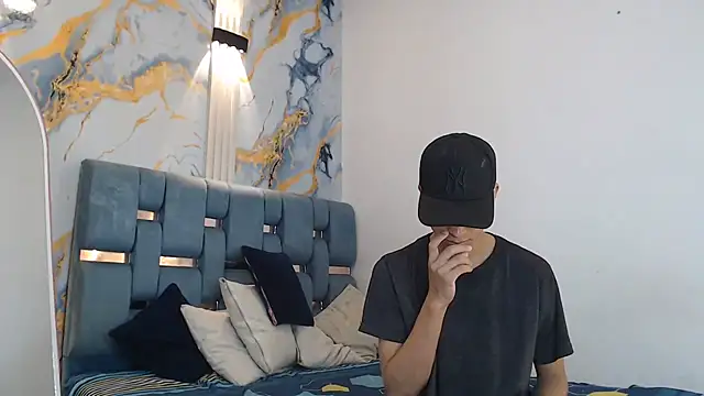 EMPIRE BOYS1 online show from 02-21-26, 07:37