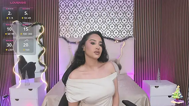 Snapshot of BEELLA_TAY1 chatting on 11-23-25, 12:27 BEELLA TAY1 online show from 11-23-25, 12:27