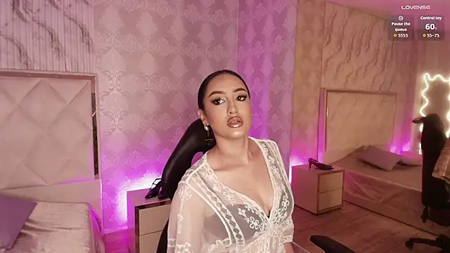 Snapshot of BEELLA_TAY1 chatting on 11-26-25, 01:34 BEELLA TAY1 online show from 11-26-25, 01:34