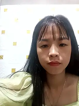 Snapshot of Su_symeo chatting on 10-16-25, 08:21 Su symeo online show from 10-16-25, 08:21