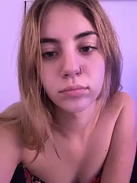 katiesxoxo3 online show from 10-11-25, 05:17