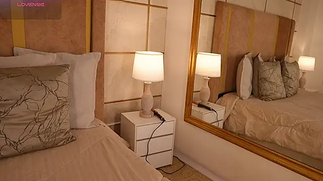 lyrabellini online show from 03-08-26, 10:52