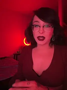 Snapshot of MiniMonroe chatting on 11-23-25, 06:24 MiniMonroe online show from 11-23-25, 06:24