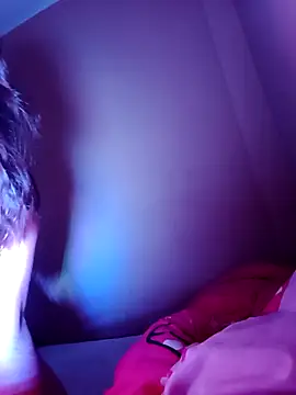 xcodigorojo online show from 11-10-25, 05:06