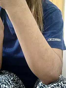 Snapshot of Tanha18 chatting on 01-18-26, 12:20 Tanha18 online show from 01-18-26, 12:20