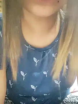 Snapshot of Tanha18 chatting on 02-03-26, 12:42 Tanha18 online show from 02-03-26, 12:42