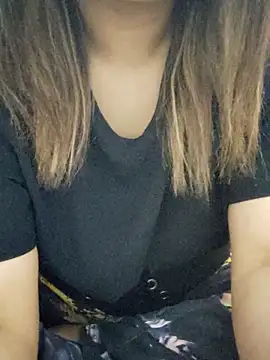 Snapshot of Tanha18 chatting on 02-09-26, 02:21 Tanha18 online show from 02-09-26, 02:21