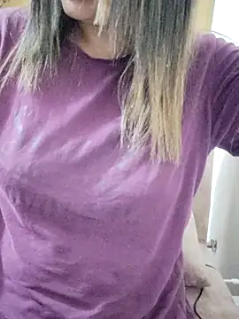 Snapshot of Tanha18 chatting on 02-16-26, 12:29 Tanha18 online show from 02-16-26, 12:29