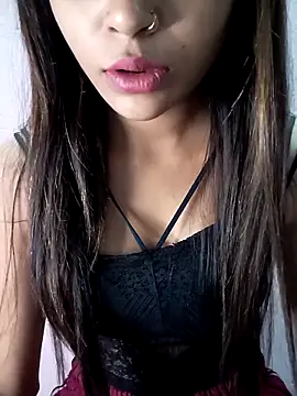 Snapshot of Namita-Love chatting on 10-14-25, 01:45 Namita-Love online show from 10-14-25, 01:45