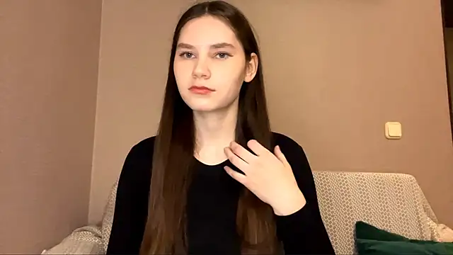 KaseyByczek online show from 10-11-25, 04:05