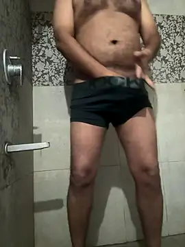 Snapshot of CockyBuns chatting on 10-11-25, 12:58 CockyBuns online show from 10-11-25, 12:58