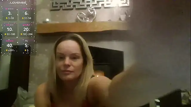 Snapshot of SUGER-SPICE chatting on 10-14-25, 06:20 SUGER-SPICE online show from 10-14-25, 06:20