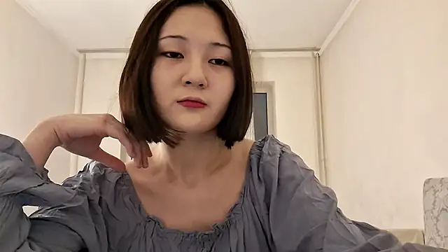 Lyndasilk online show from 02-27-26, 04:29