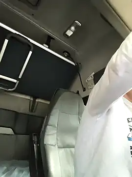 Snapshot of tt47mbt chatting on 10-11-25, 03:21 tt47mbt online show from 10-11-25, 03:21