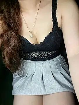 Snapshot of LinaCii chatting on 10-17-25, 06:38 LinaCii online show from 10-17-25, 06:38