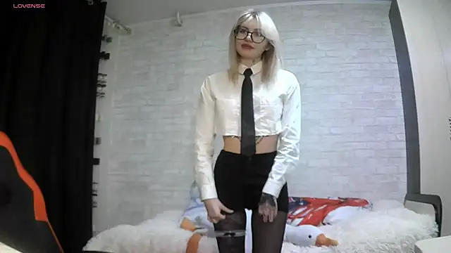 Snapshot of AmeeDelmonace chatting on 10-14-25, 02:07 AmeeDelmonace online show from 10-14-25, 02:07