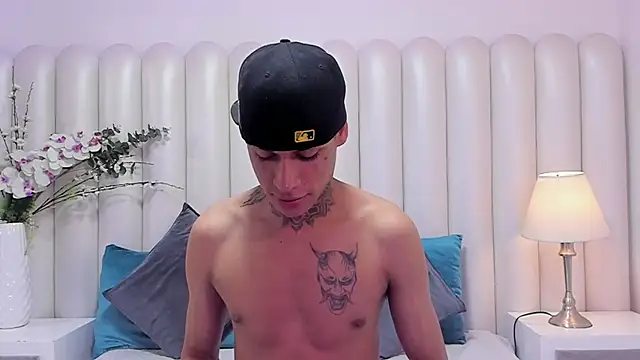 Snapshot of GaelCarter chatting on 10-22-25, 04:24 GaelCarter online show from 10-22-25, 04:24