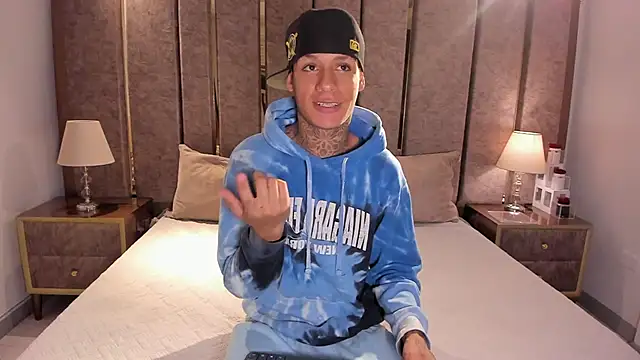 Snapshot of GaelCarter chatting on 10-24-25, 03:47 GaelCarter online show from 10-24-25, 03:47