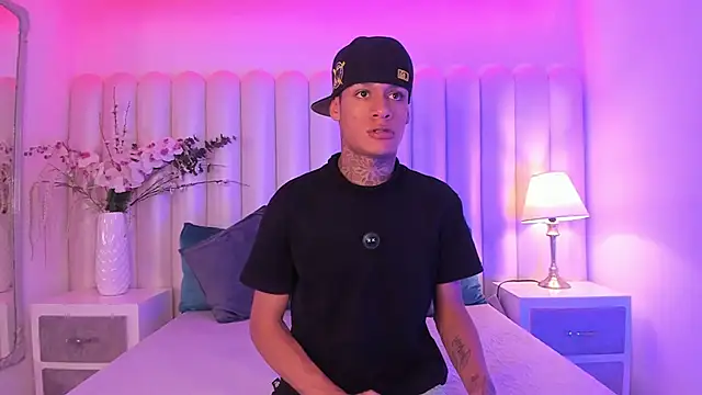 Snapshot of GaelCarter chatting on 10-28-25, 01:42 GaelCarter online show from 10-28-25, 01:42