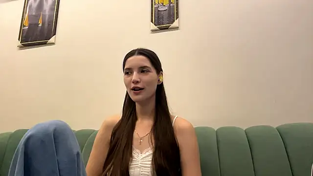 AlessiaChen online show from 10-19-25, 07:09