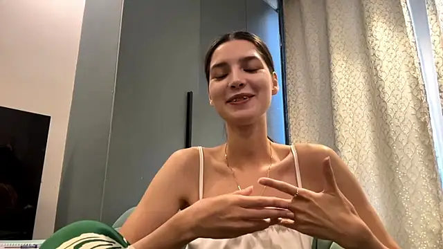 AlessiaChen online show from 10-26-25, 08:09