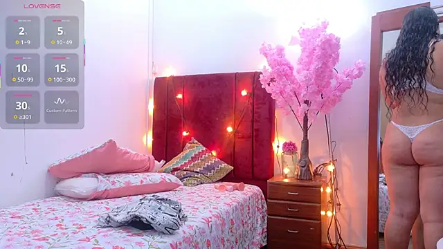 Snapshot of chubbykinkyygirl chatting on 11-08-25, 12:38 chubbykinkyygirl online show from 11-08-25, 12:38