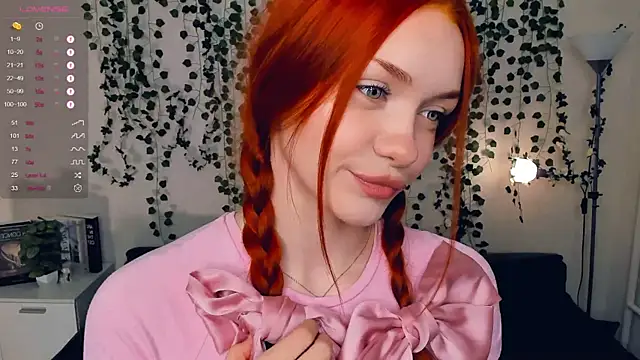 Snapshot of Foxy_blush chatting on 11-08-25, 07:12 Foxy blush online show from 11-08-25, 07:12