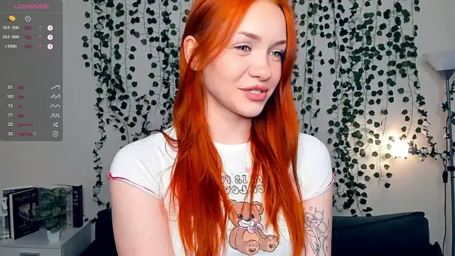 Snapshot of Foxy_blush chatting on 11-11-25, 07:03 Foxy blush online show from 11-11-25, 07:03