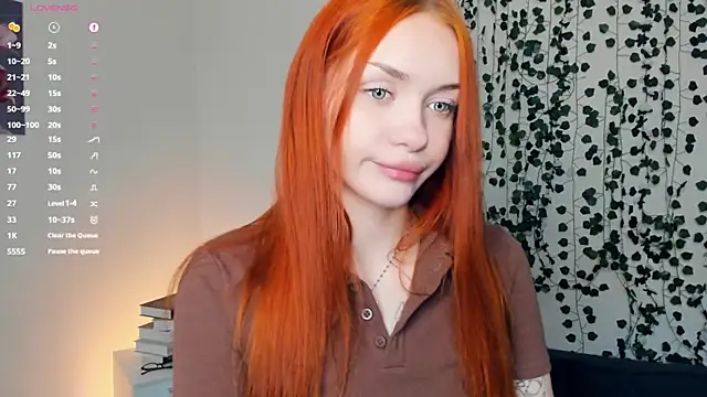 Snapshot of Foxy_blush chatting on 11-21-25, 07:34 Foxy blush online show from 11-21-25, 07:34