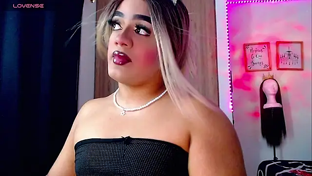 Sofiabigcock22 online show from 02-12-26, 04:18