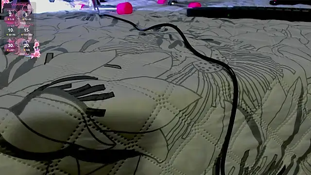 Snapshot of Sharlott_smith chatting on 11-22-25, 09:03 Sharlott smith online show from 11-22-25, 09:03