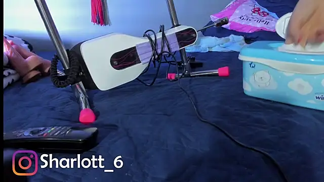 Snapshot of Sharlott_smith chatting on 11-24-25, 09:36 Sharlott smith online show from 11-24-25, 09:36