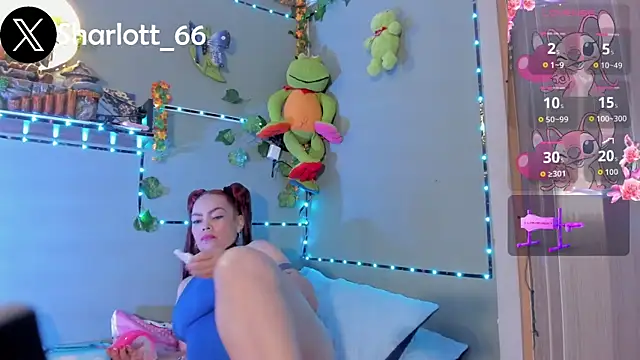 Snapshot of Sharlott_smith chatting on 11-28-25, 07:49 Sharlott smith online show from 11-28-25, 07:49