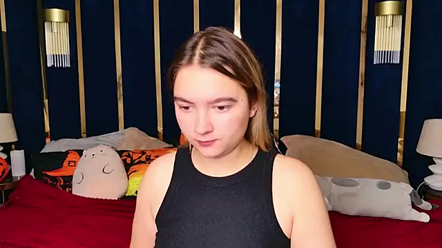 Snapshot of Dana_Beck chatting on 10-28-25, 03:47 Dana Beck online show from 10-28-25, 03:47