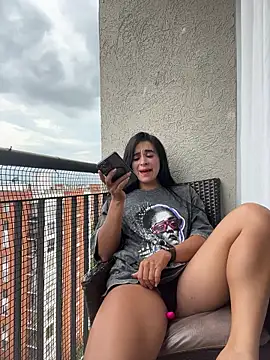 Snapshot of RoseSeductre chatting on 11-05-25, 09:15 RoseSeductre online show from 11-05-25, 09:15